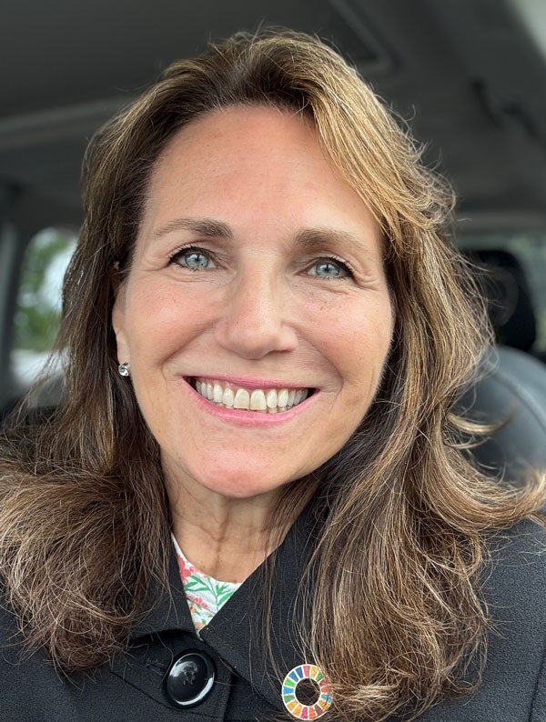 Andrea Costa headshot