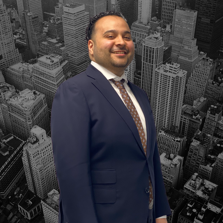 Oliver Batista headshot