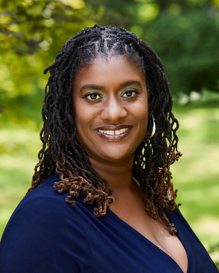 Nicole Sharpe headshot