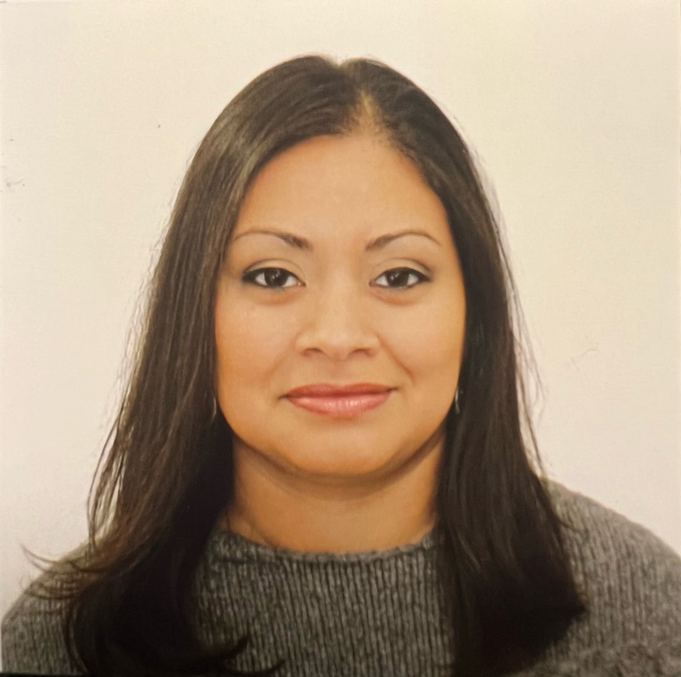 RoseAnn Velez headshot