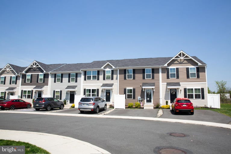 Featured Property image for 20 Foxwood Drive