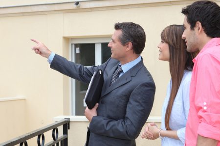 engage a real estate agent